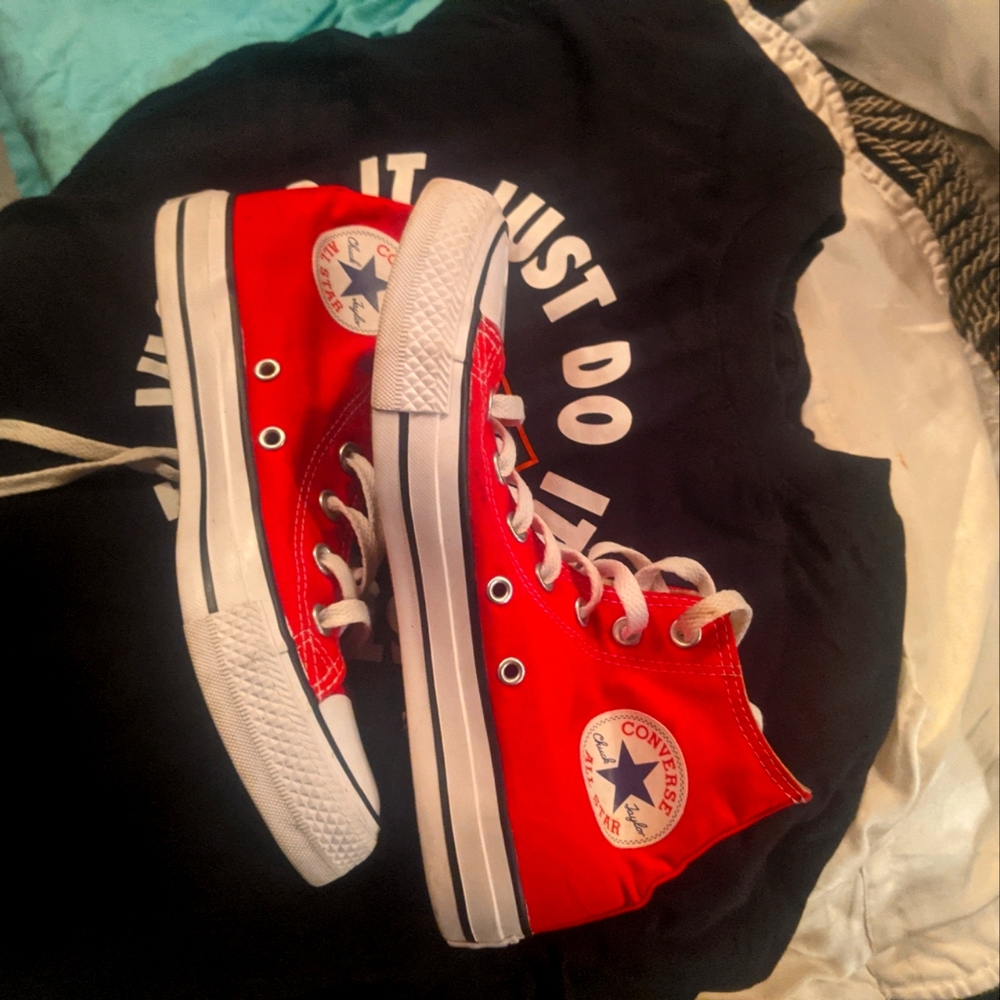 BRAND NEW Chuck Taylors Converse